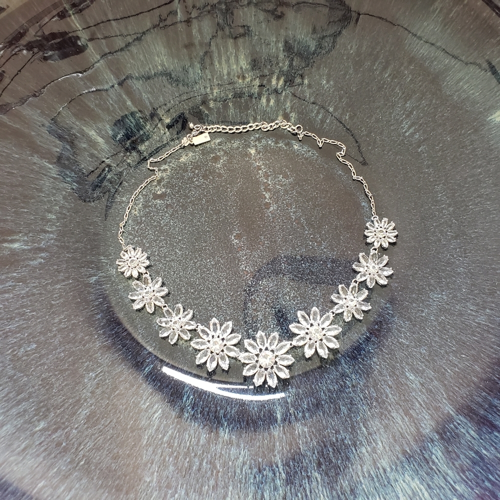 Kate Spade Crystal Gardens Necklace NWOT - Picture 2 of 7